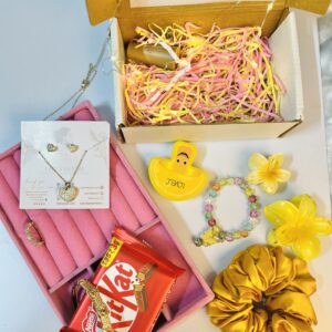 valentines day hamper for her